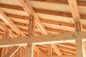 木材需要　建材が高騰　入ってこない　住宅市場　構造材　建材会社
