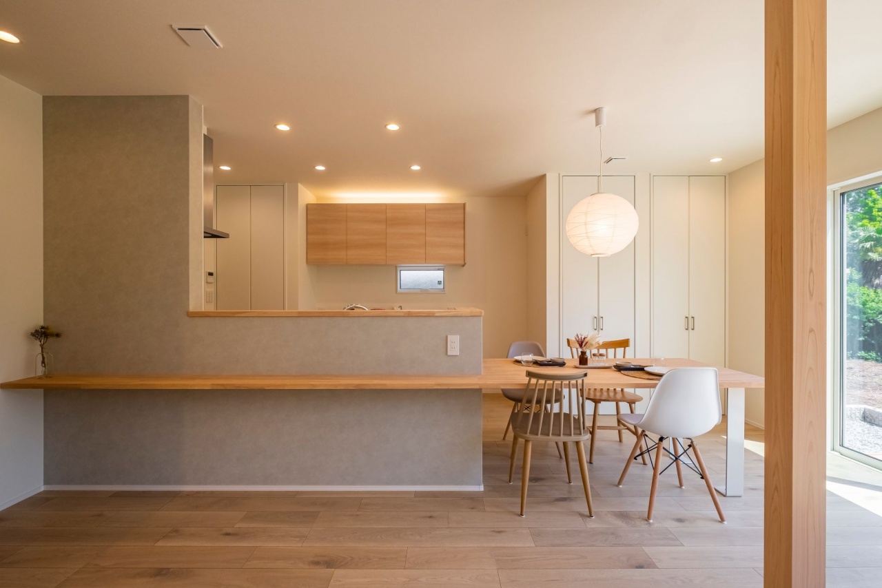 アースカラーとは？