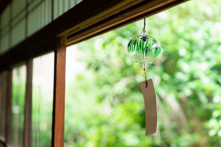 夏の音色を楽しむ「風鈴」のある暮らし