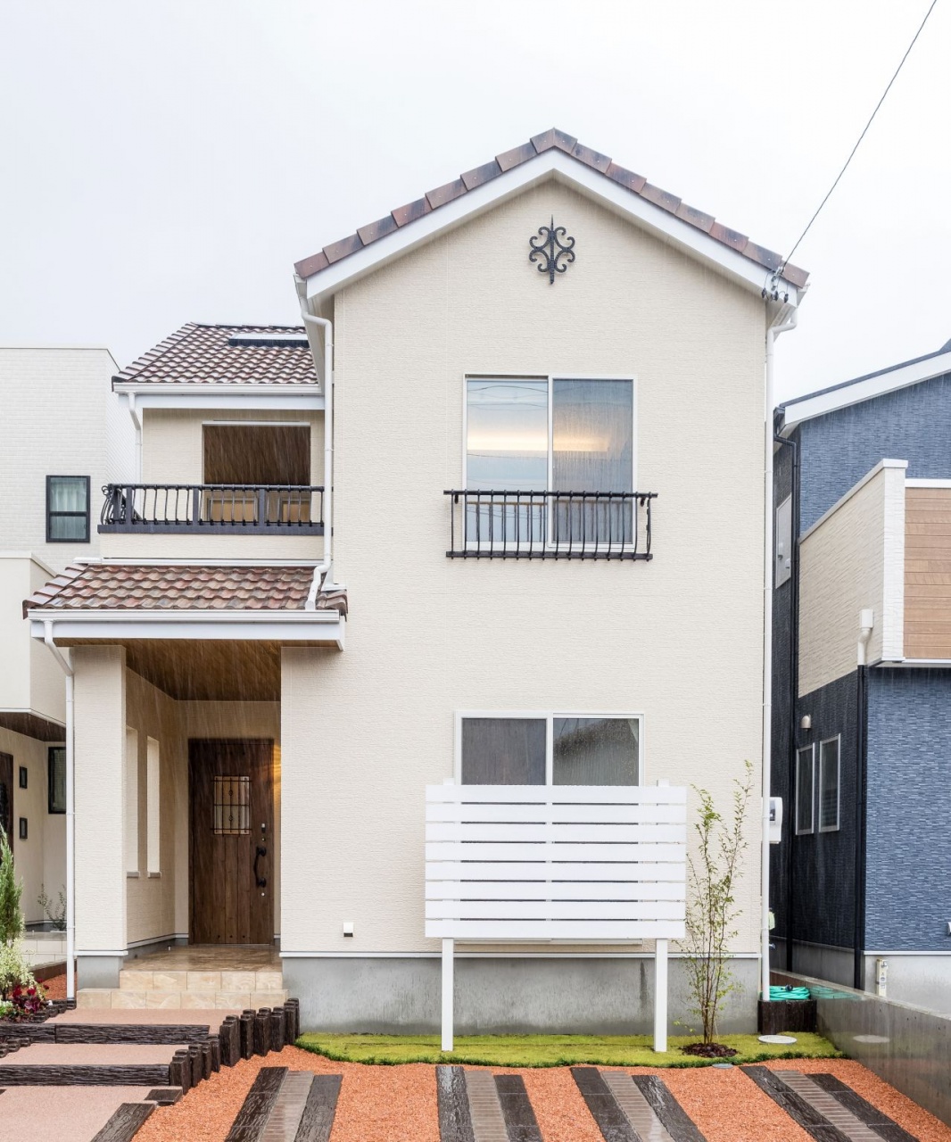 2階リビングのプロヴァンス住宅