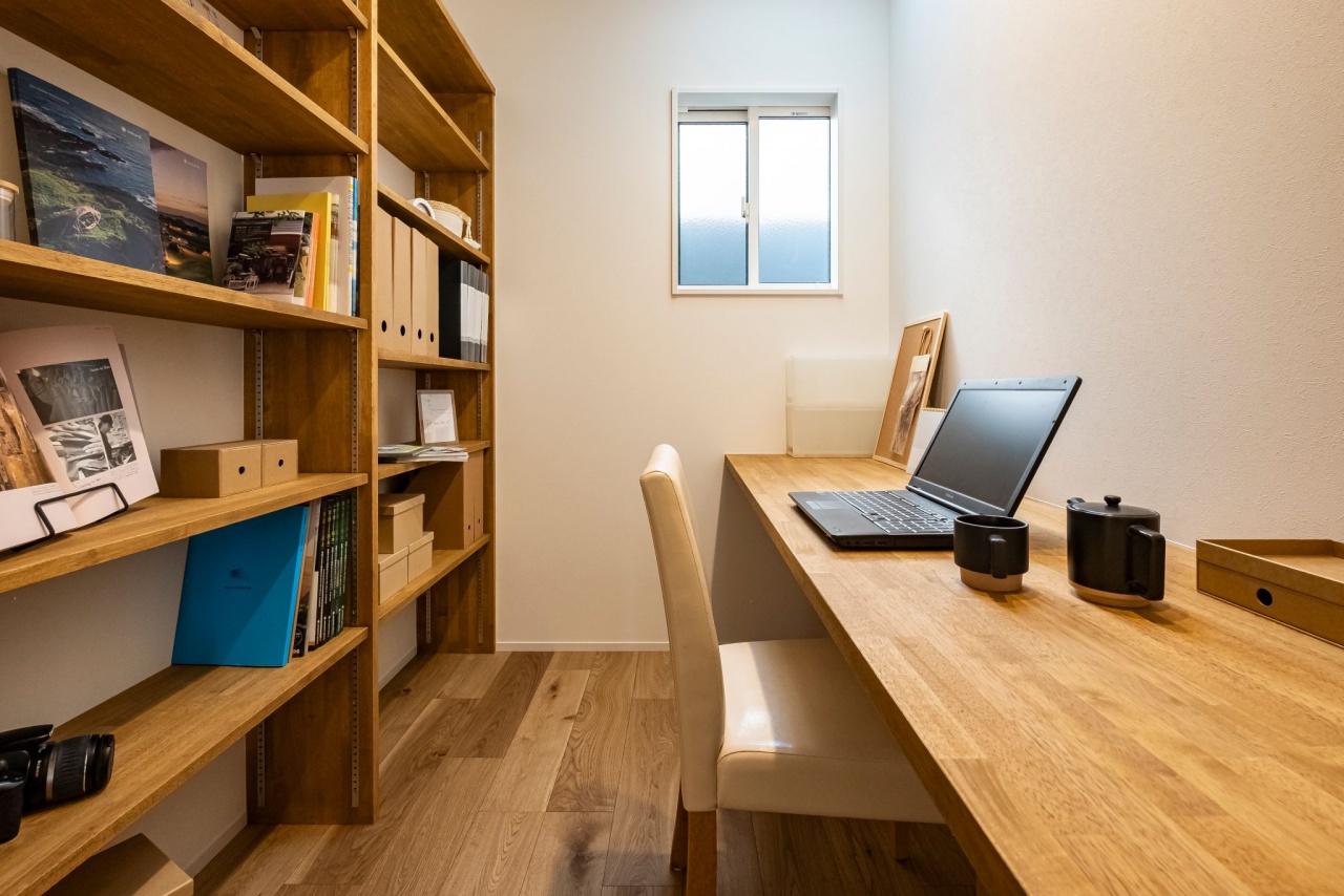 在宅ワークも快適。3帖の書斎 - パーツギャラリー - 三和建設株式会社