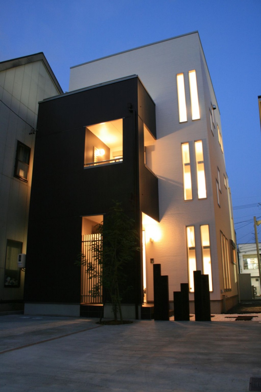 3階建てのシンプルモダンスタイル 施工事例 三和建設株式会社 静岡市清水区の新築 注文住宅 土地なら 3階建てのシンプルモダンスタイル 施工事例 三和建設株式会社 静岡市清水区の新築 注文住宅 土地なら