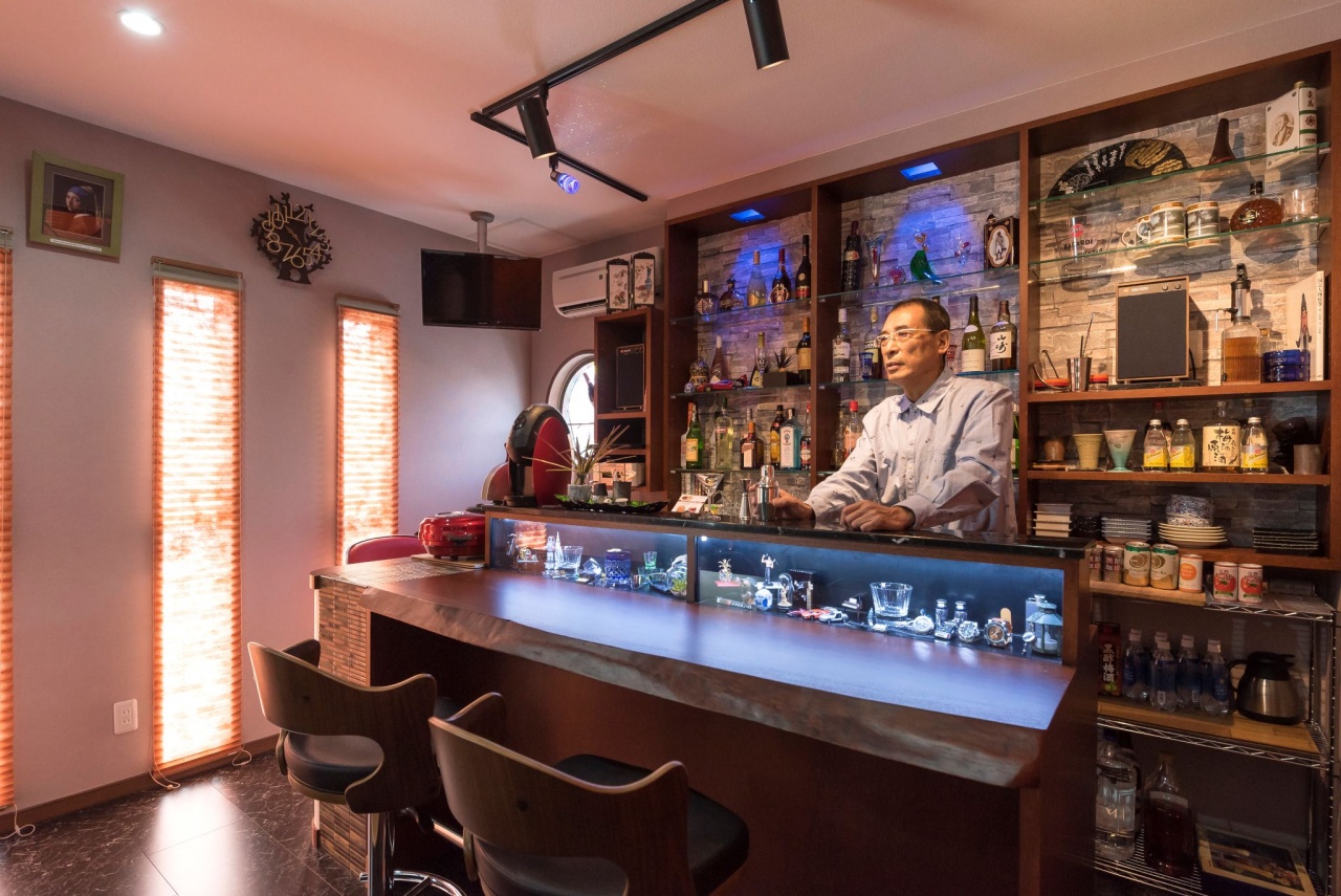 本格派のホームバーはくつろぎと集いの空間 施工事例 三和建設株式会社｜静岡市清水区の新築・注文住宅・土地なら